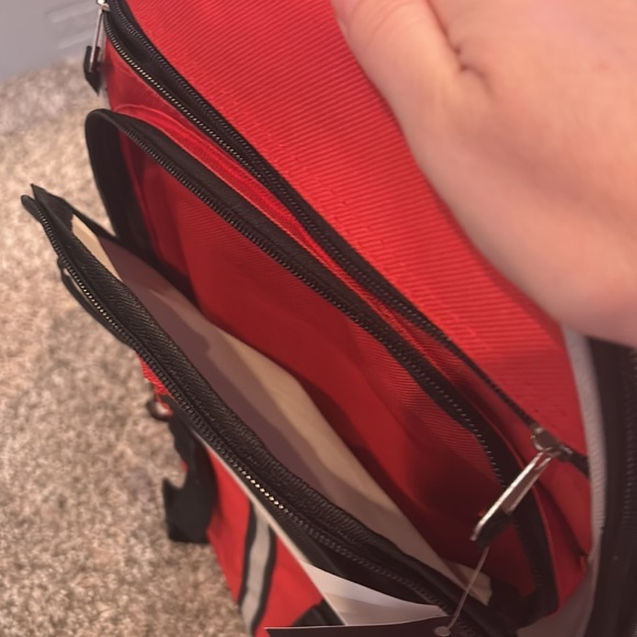 Multi-Use Backpack - Picture 4 of 9